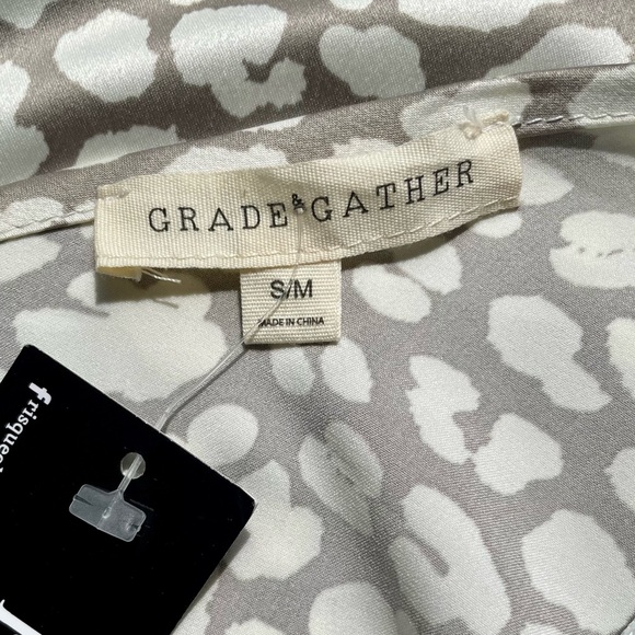 Leopard Silver Shawl - Picture 6 of 6